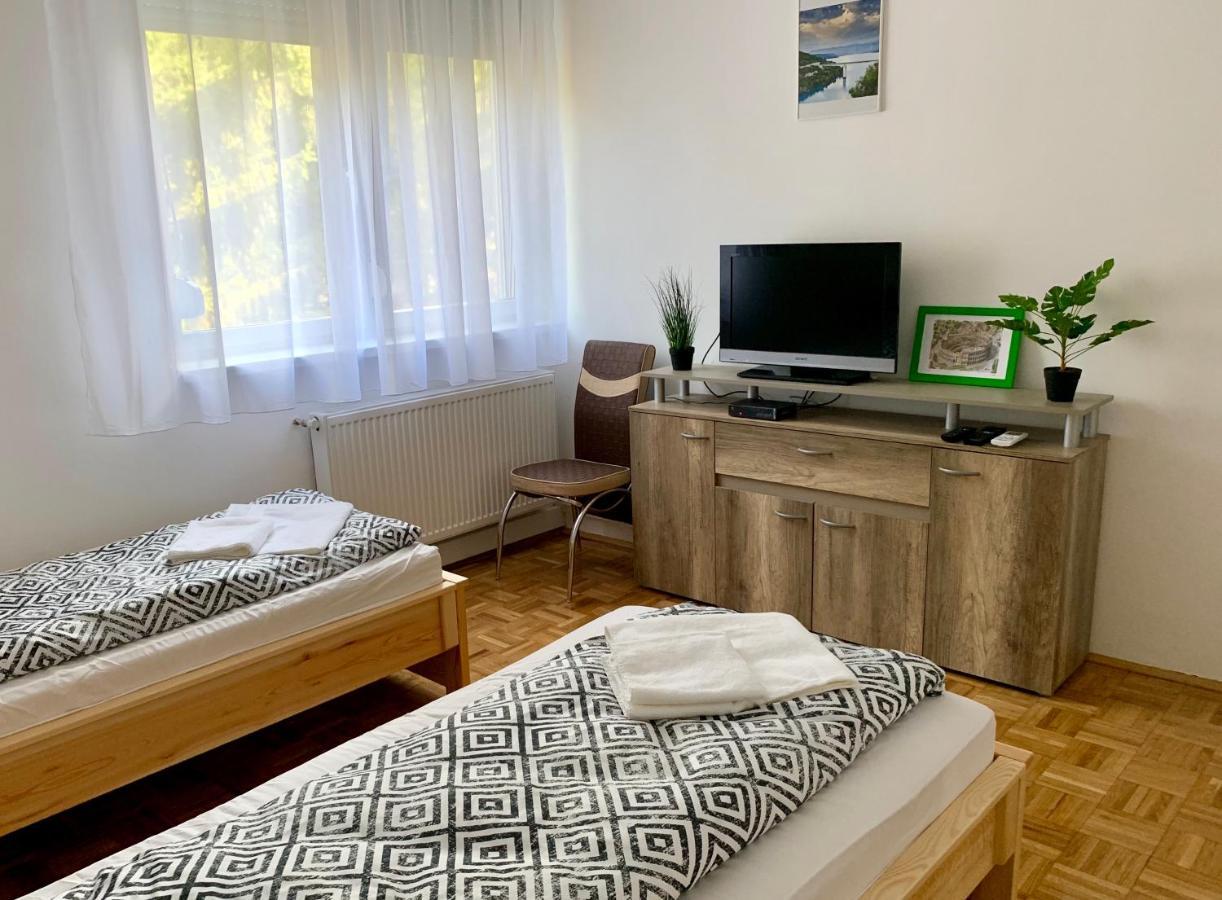 Anita Apartman Гайдусобосло Екстер'єр фото