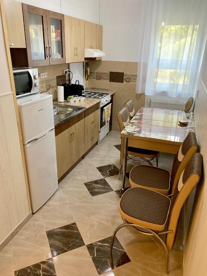Anita Apartman Гайдусобосло Екстер'єр фото